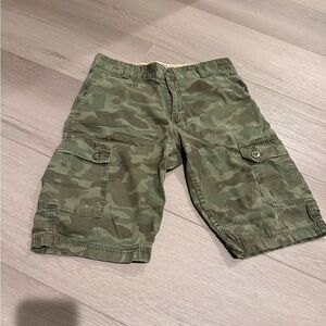 Levi's Olive Camo Cargo Shorts